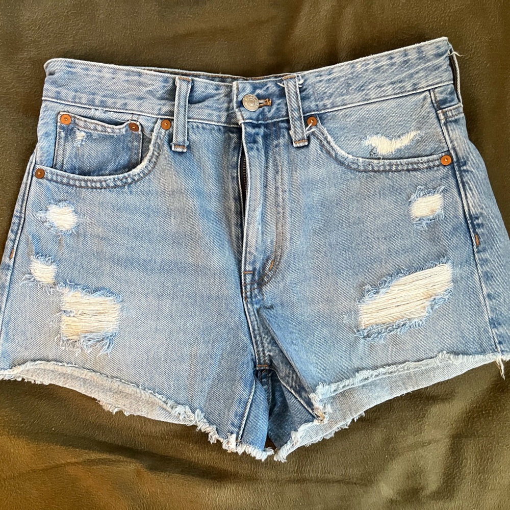 Madewell Light Blue Distressed Jean Shorts size 26